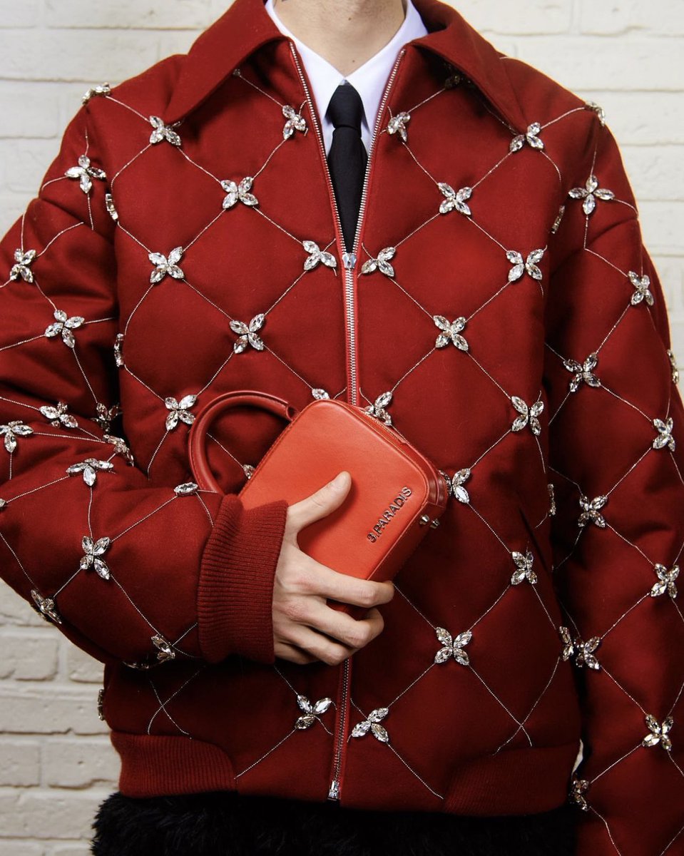 Outlander Magazine tweet media