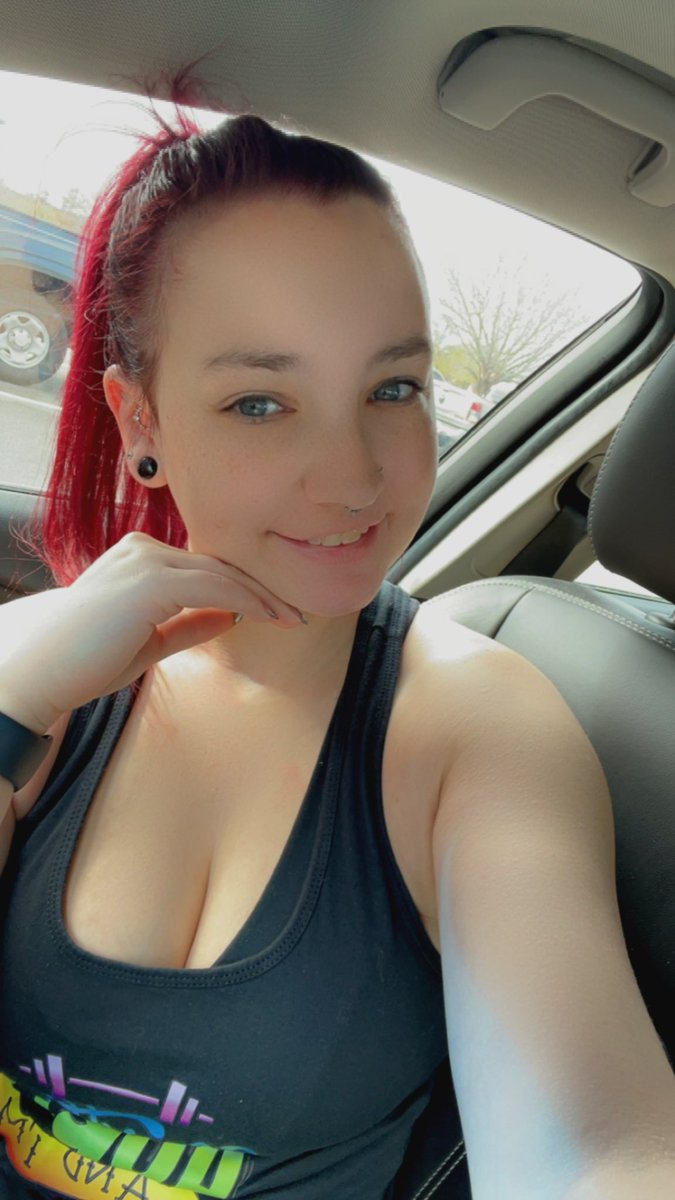 LillithGhost's tweet image. Afternoon! Pumping some iron and then streaming tonight! #pumpingiron #gym #twitch #babygirl #egirl #TwitchAffilate #videogames #gamer #gamergirl