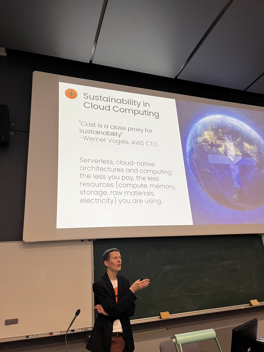 Our new course Sustainability in Computer and Data Sciences kicked off last week! Today we heard super interesting presentations about the sustainability and computing activities of Vaisala @IiroSalkari and Kempower @MikkoKotola.