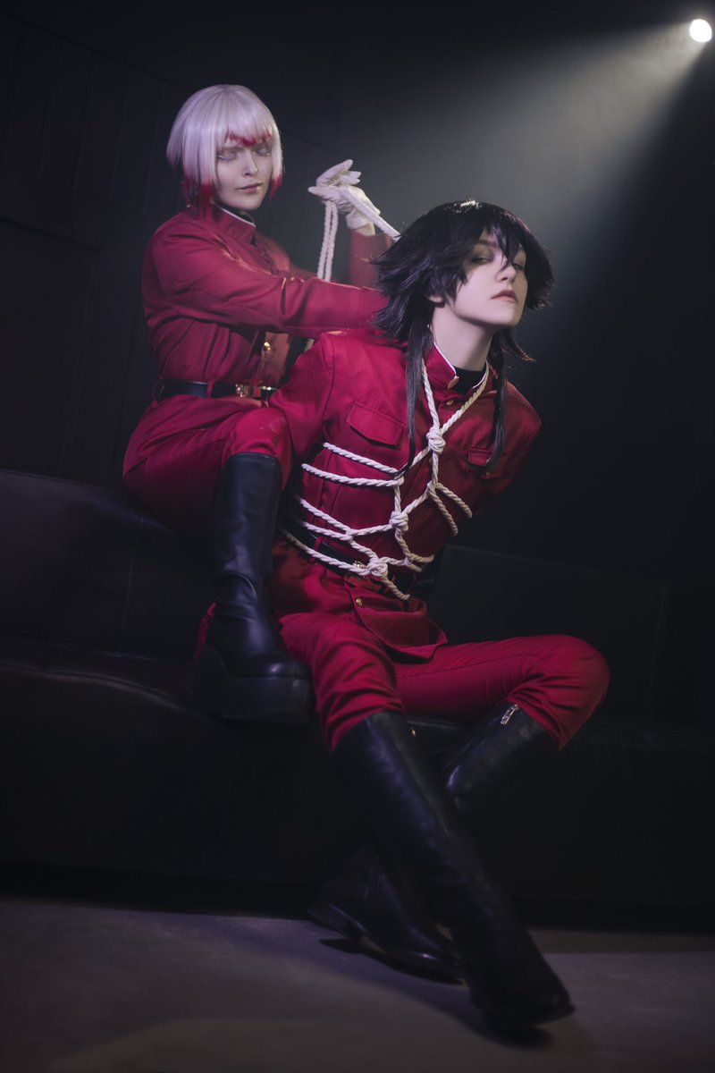 saitriniel's tweet photo. “order what you want,
put it all on my tab”

suegiku cosplay by @Akonitum_cos and @saitriniel 🍓🤍

ph: @kuplu_garazh 
retouch: @Akonitum_cos &amp; @saitriniel 

#jouno #bsdcosplay #jounocosplay #bungostraydogs #suegiku #suegikucosplay #tecchouxjouno #jounoxtecchou #tecchoucosplay https://t.co/2E4YJCwB1E