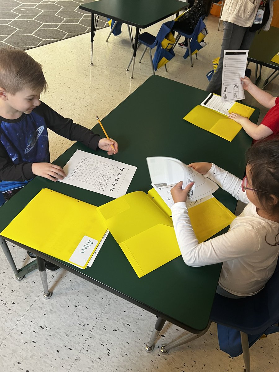 Kindergarteners used a social story to review reading station expectations! Such a great way to take ownership and set students up for success!  <a href="/ConsciousD/">Conscious Discipline</a> <a href="/McGregor_SPS/">McGregor Elementary</a>