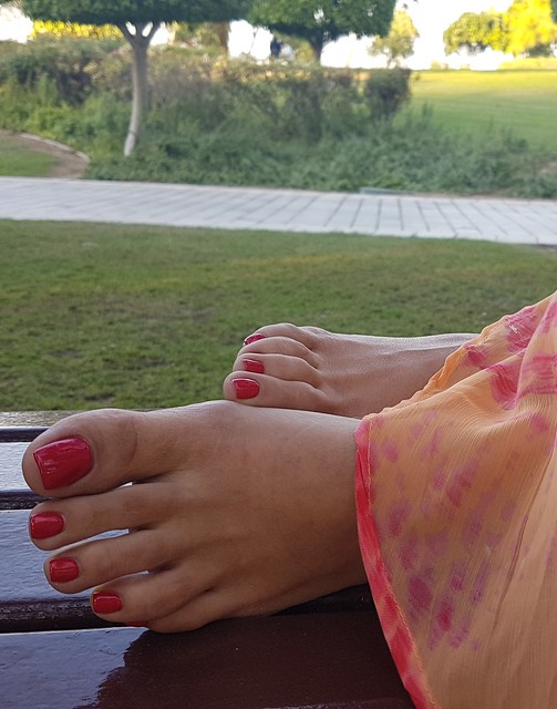 MistressMarta2's tweet photo. Która Psina chce opłacić Pani zakupy ma sezon ogrodniczy. Czeka spora nagroda. Zgłaszać się na kolanach 
#findom #feet  #feetworship #loser  @rt_find @rt_feet @RTDoms @RTsubby @RT_slave9 @promo_bdsm @PL_FINDOM @FindomPolish @find0m @dommes_rt @rtfindom https://t.co/LgRL54MsQl
