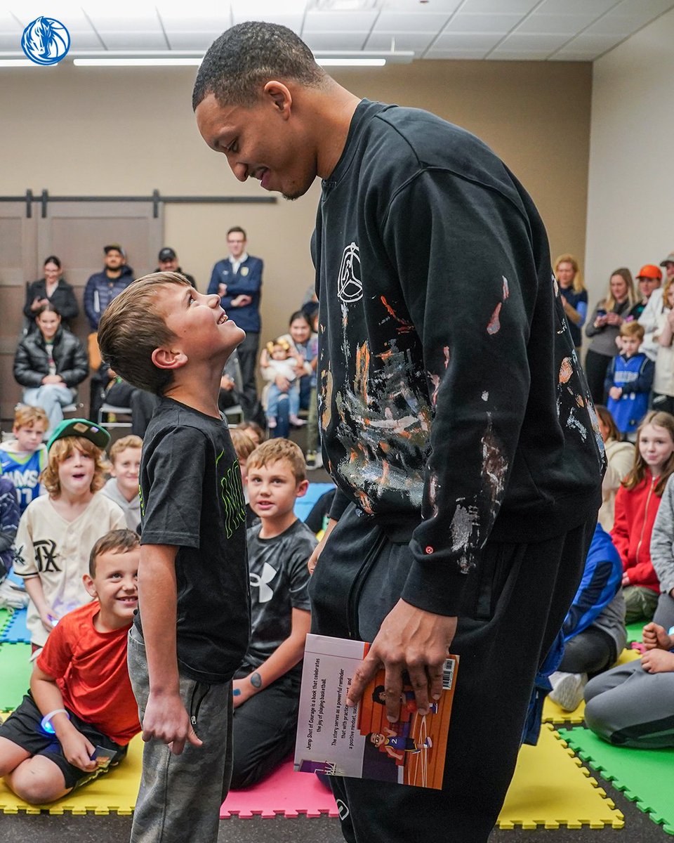 MavsOffCourt's tweet photo. As part of our Mavs Reading Challenge presented by @Whataburger  our guy @Grant2Will  joined students for a Mavs Reading Timeout at the Forest Green Dallas Public Library 📚

Students received two books to read along and goodies from the Mavs and Whataburger. #MFFL https://t.co/DTt5KE0FvP