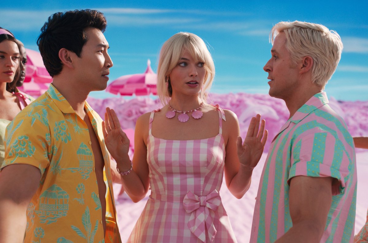 Variety's tweet image. "Barbie" actor Simu Liu weighs in on the #Oscars snubbing Greta Gerwig and Margot Robbie for best director and actress.

“Being involved in a small way gave me a window into just how hard Greta and Margot had to fight to get ‘Barbie’ made, and how flawlessly they executed.…