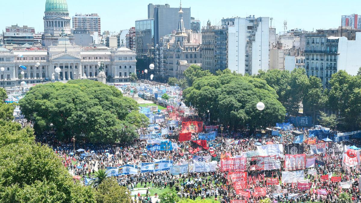 Mirá Milei cuantos actores contrató la televisión