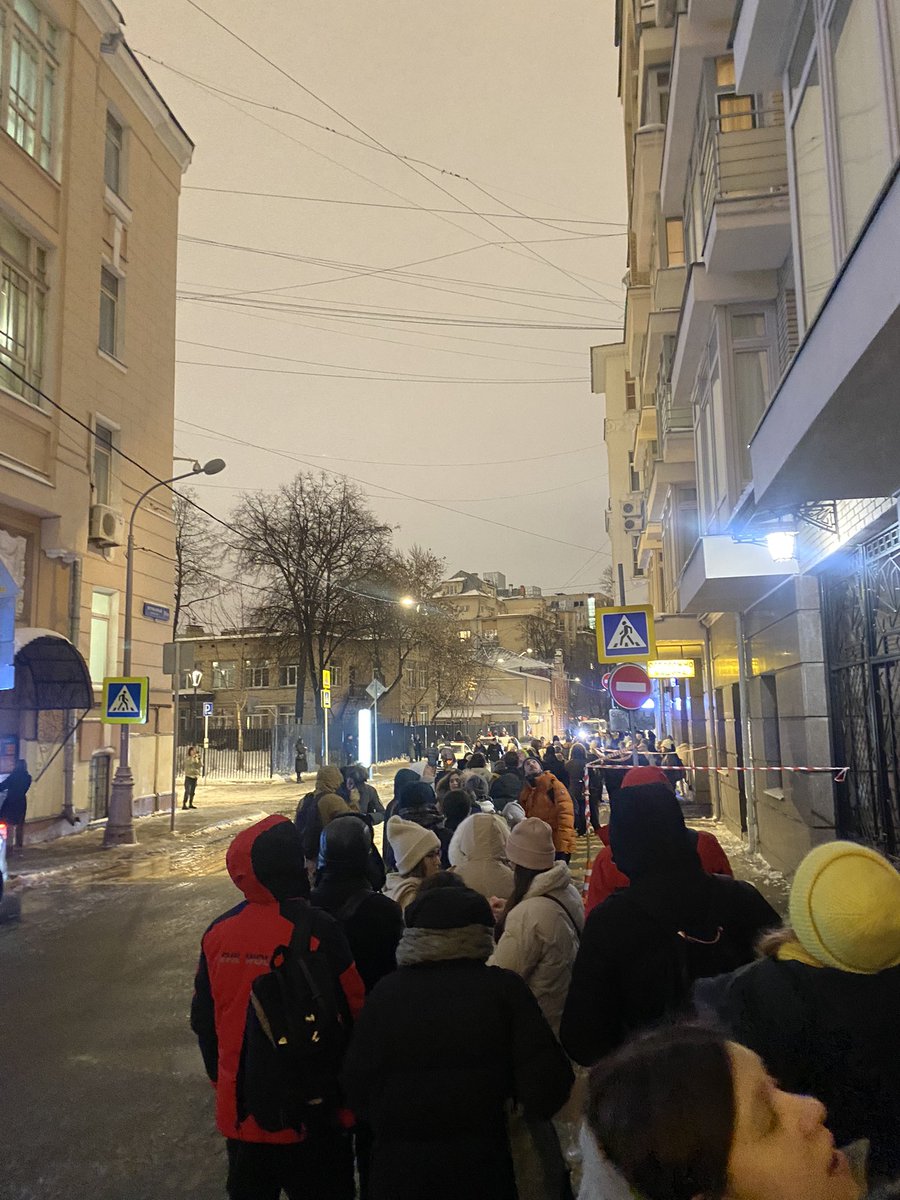 Приходите, потусуемся

Для региональных отдельная очередь