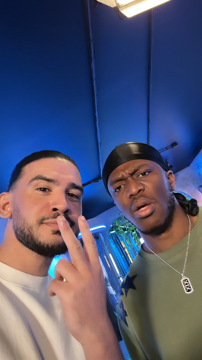 AmineMaTue's tweet photo. Un stream ? https://t.co/lJKbiJubEx
