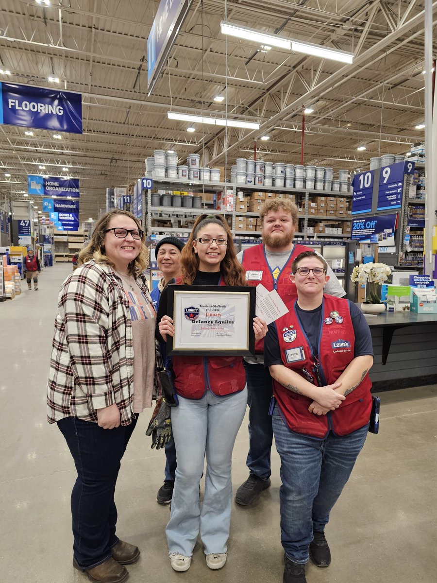 Congrats to Delaney sales Specialist for being voted employee the month for Selling Associate. @BenitoKomadina @DustinCornell5 @lowes627 @BlueBoxR1 @MikeJDemps