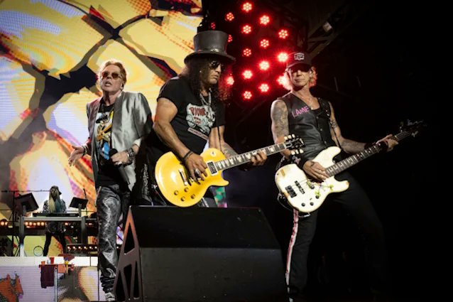 GUNS N' ROSES Releases Cinematic A.I.-Generated Animated Music Video For 'The General' blabbermouth.net/news/guns-n-ro…
