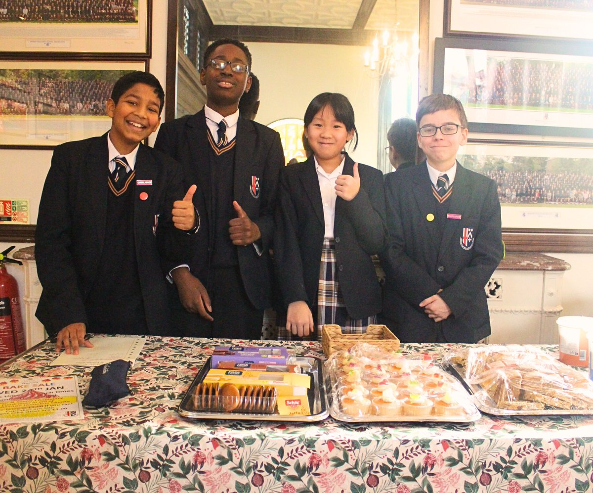Spreading sweetness for a cause! 🍰🌟 Junior and senior chaplaincy students joined forces today for a heartwarming bake sale, raising funds to support @PassageCharity Grateful to our teachers and students who indulged in delicious treats for a greater cause. 💙 #ChallonerPride
