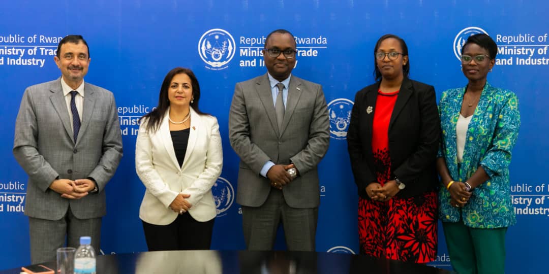 This afternoon, Minister <a href="/Ngabitsinze/">Jean Chrysostome Ngabitsinze, PhD</a> received H.E. Nermine El Zawahry, the Ambassador of the Arab Republic of Egypt to the Republic of Rwanda, for a courtesy call.