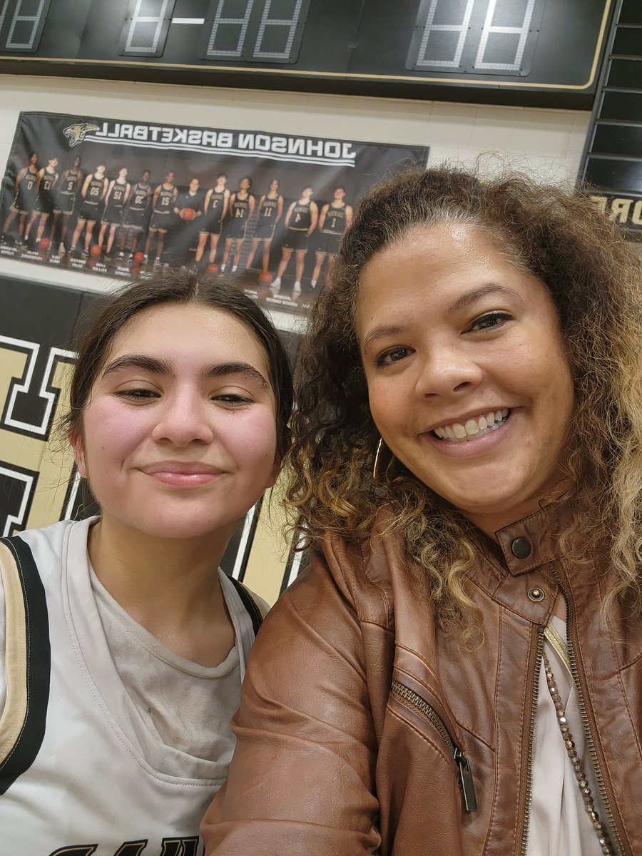 Kimberly Clemons tweet media