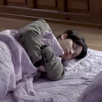 applteez's tweet photo. jongho🧸💜 https://t.co/HDoPffzmTC