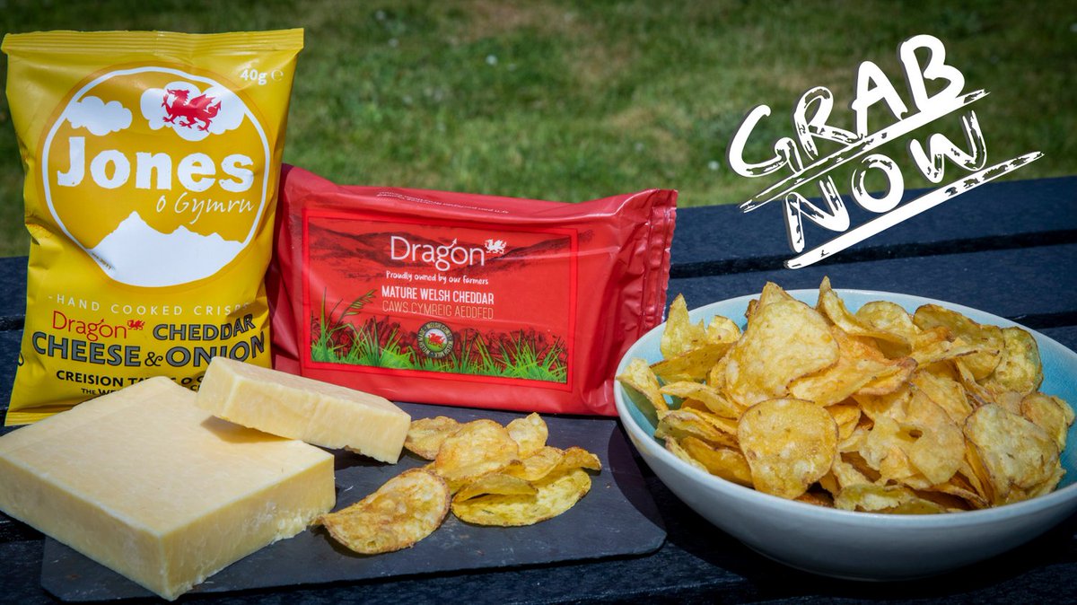 🎉 Snack alert! @JonesoGymru crisps are back! Made with Dragon mature Cheddar for that extra zing 🧀 ✨ Crispy, golden, and bursting with flavour😊🥔 🧀🥔 bit.ly/3A31nFR Happy Snacking! 😊🧀🥔 #BackInStock #JonesCrisps #DragonCheese #WelshDelight