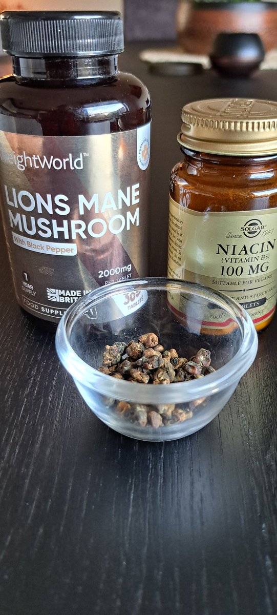 OneFallenAngelM's tweet photo. #Microdosing 🤓
The #StametsStack a combination of psilocybin mushrooms, niacin (vitamin B3), and Lion’s Mane mushroom. This particular stack is designed to enhance neurogenesis, the growth of new neurons, and improve cognitive function 💪🏻😇💚🍄🎈 https://t.co/UvionRzFux