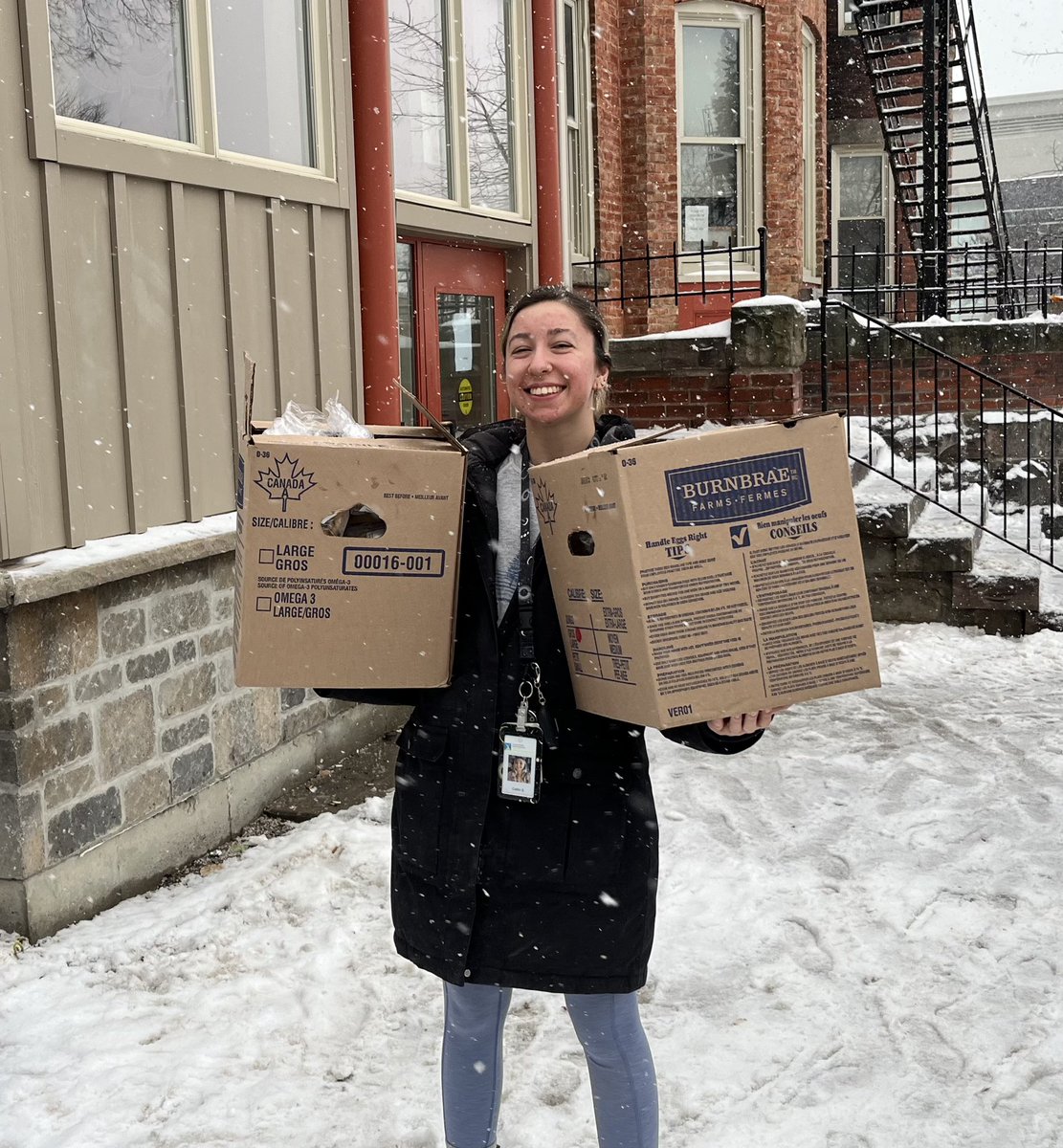 Sincere thanks to our baker friends @LaNoisetteBaker who donate to us weekly. Bagels, breads and other baked items are incorporated into our meals and they are so enjoyed by everyone. #SupportLocal #ldnont @cmha_tv