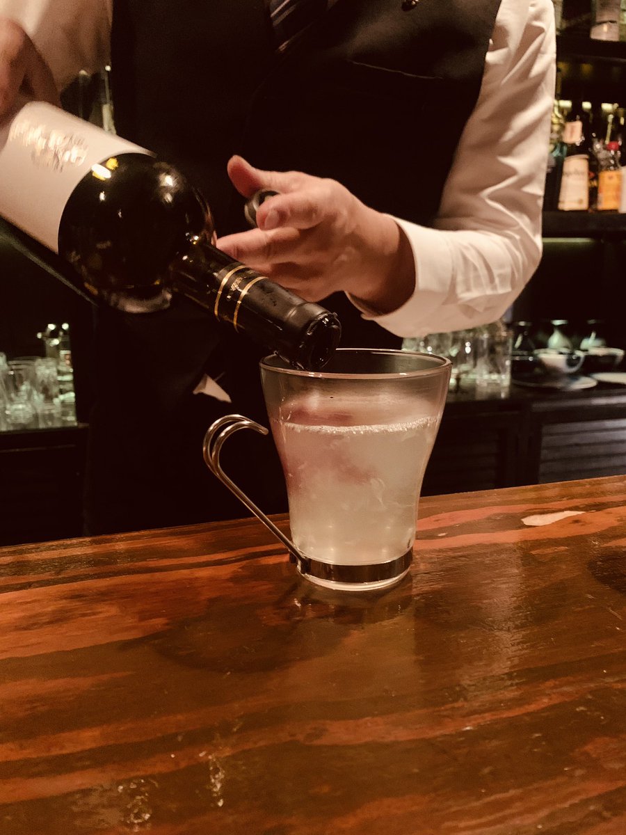 witplan's tweet photo. オススメのレモンのカクテル🍋🍸2種
美味しい、レモンってこんなに美味しかったの⁉️
#keystonebar https://t.co/NqV1BcEZR9