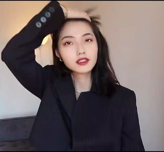 TokiWesh's tweet image. gofund.me/4ee251cc :To be oneself is to be beautiful 🌸🌈 #LGBTPride