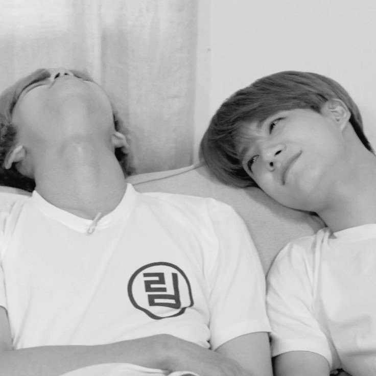 jej3no's tweet photo. a nomin short au
— daren &amp; kavi

sepertinya takdir ingin menyatukan mereka kembali dengan hadirnya buah hati yang mungkin tidak diharapkan keduanya (?) https://t.co/FWUJ8Pby7c