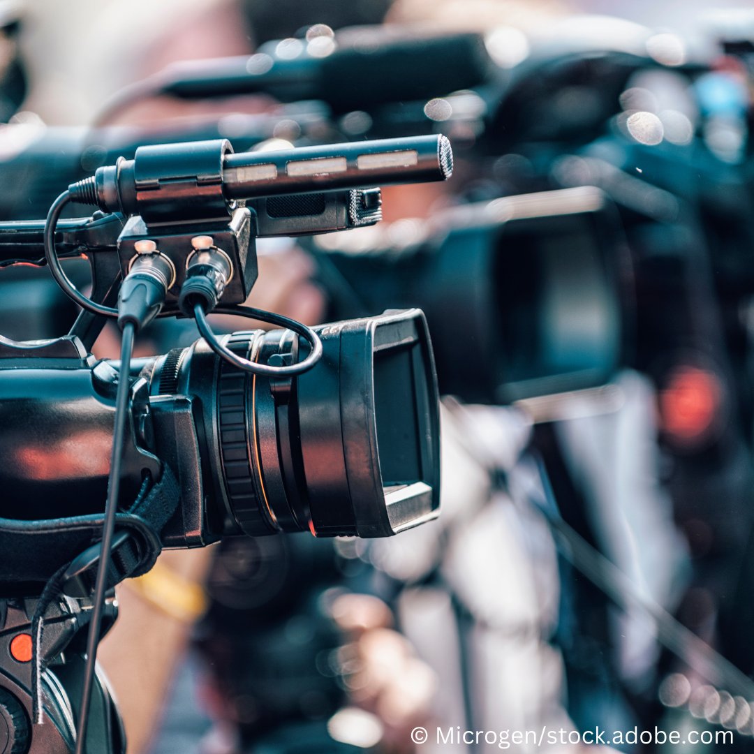 The EP’s culture committee has reached a provisional agreement on protecting 🇪🇺 journalists from threats and upholding media freedom, and forbids editorial interference from countries and provides for greater ownership transparency 📺💻📡

Read more 👉europa.eu/!nynjRQ