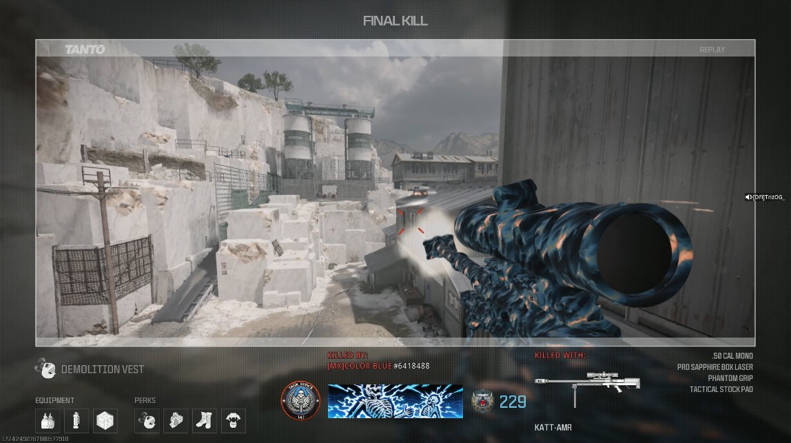 Bluefucksgiven's tweet image. Those blades are so clean 
@lilhouseboat  was onto something
@ColorComparison 

First for #COTCMW3 @RealCOTC