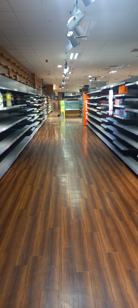 End of an Era! 
Shelves at the 'Old Dunnes' on Curaheen Road are practically empty this afternoon as the supermarket chain prepares to open a new store at the same site tomorrow.
<a href="/dunnesstores/">Dunnes Stores</a> #Cork