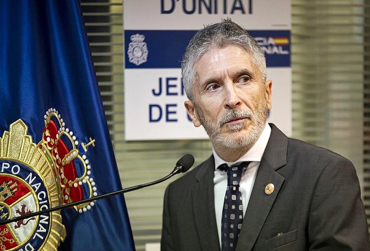 joseigs_'s tweet photo. ¿Por qué es un peligro para la democracia que Grande- Marlaska siga de Ministro del Interior? 

🔟 Razones para cesarlo hoy mejor que mañana. Acompañadme en esta historia de terror. 👇🧵 https://t.co/wED0pjScdQ