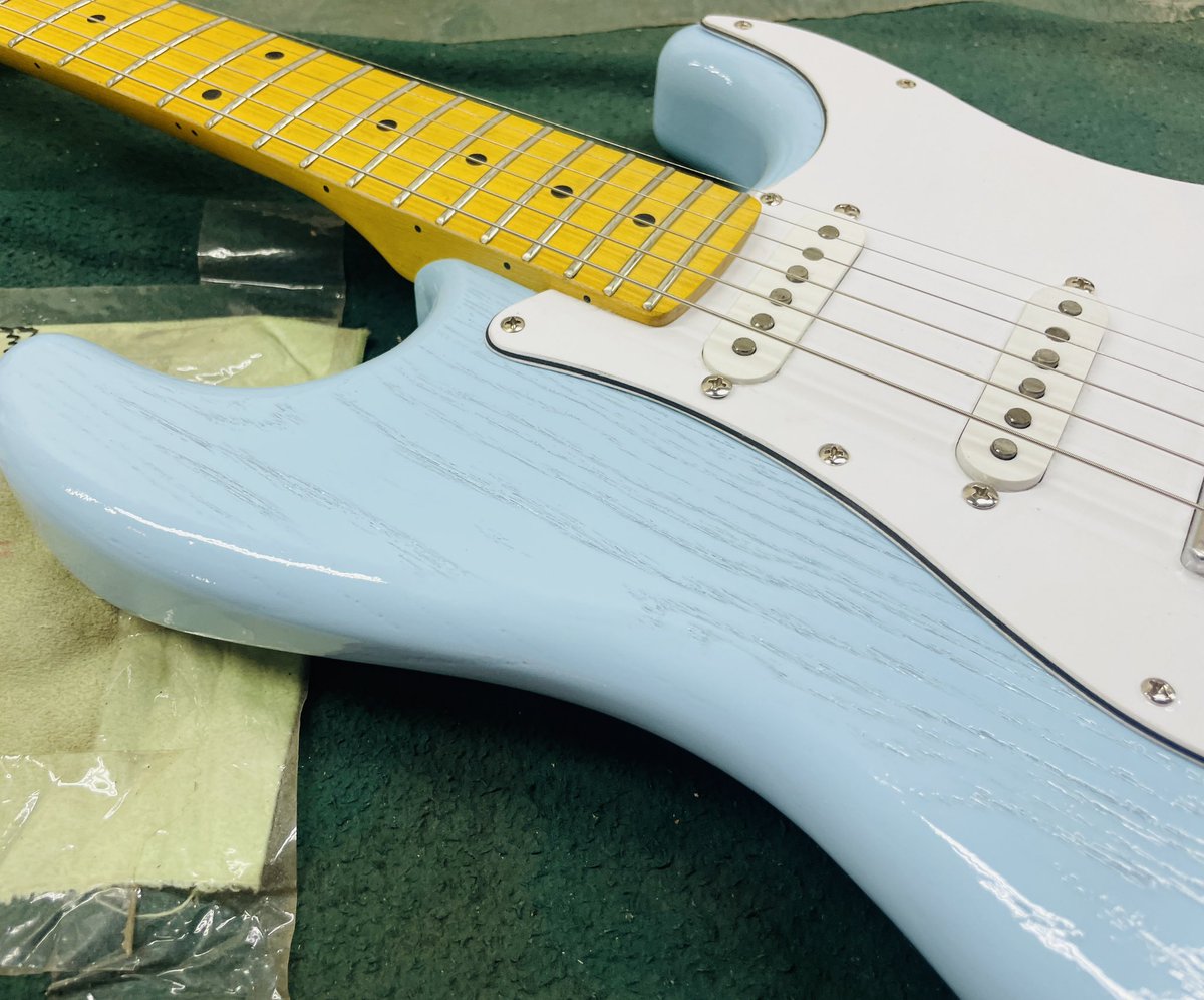 guitarfactory_'s tweet photo. Body/Ash＋Sonic Blue✨

#guitarfactory #futra #gfc #guitar #customizeguitar #electricguitar #ギターファクトリー #ギター #フュートラ #futraguitars #vsseries #fst400vs #storatocaster https://t.co/ZiNw2whOBA