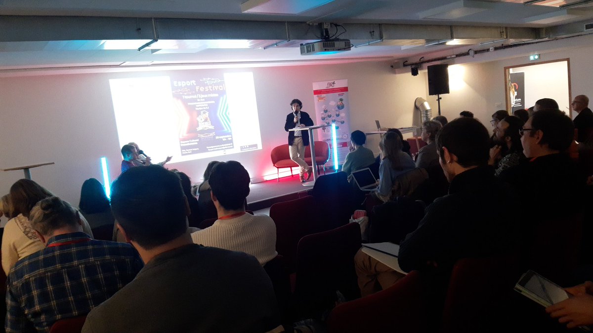 #play4change au Cube eic à Tourcoing. On y parle cadre, intergenerationnel, inclusion et évidemment compétences