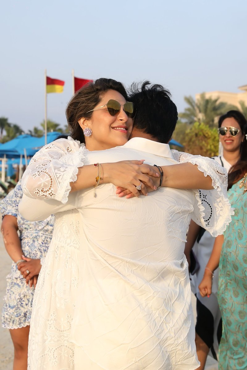 AlwaysPraveen7's tweet photo. ❤️❤️♥️

@AlwaysRamCharan @upasanakonidela https://t.co/YMyaR3gQWQ