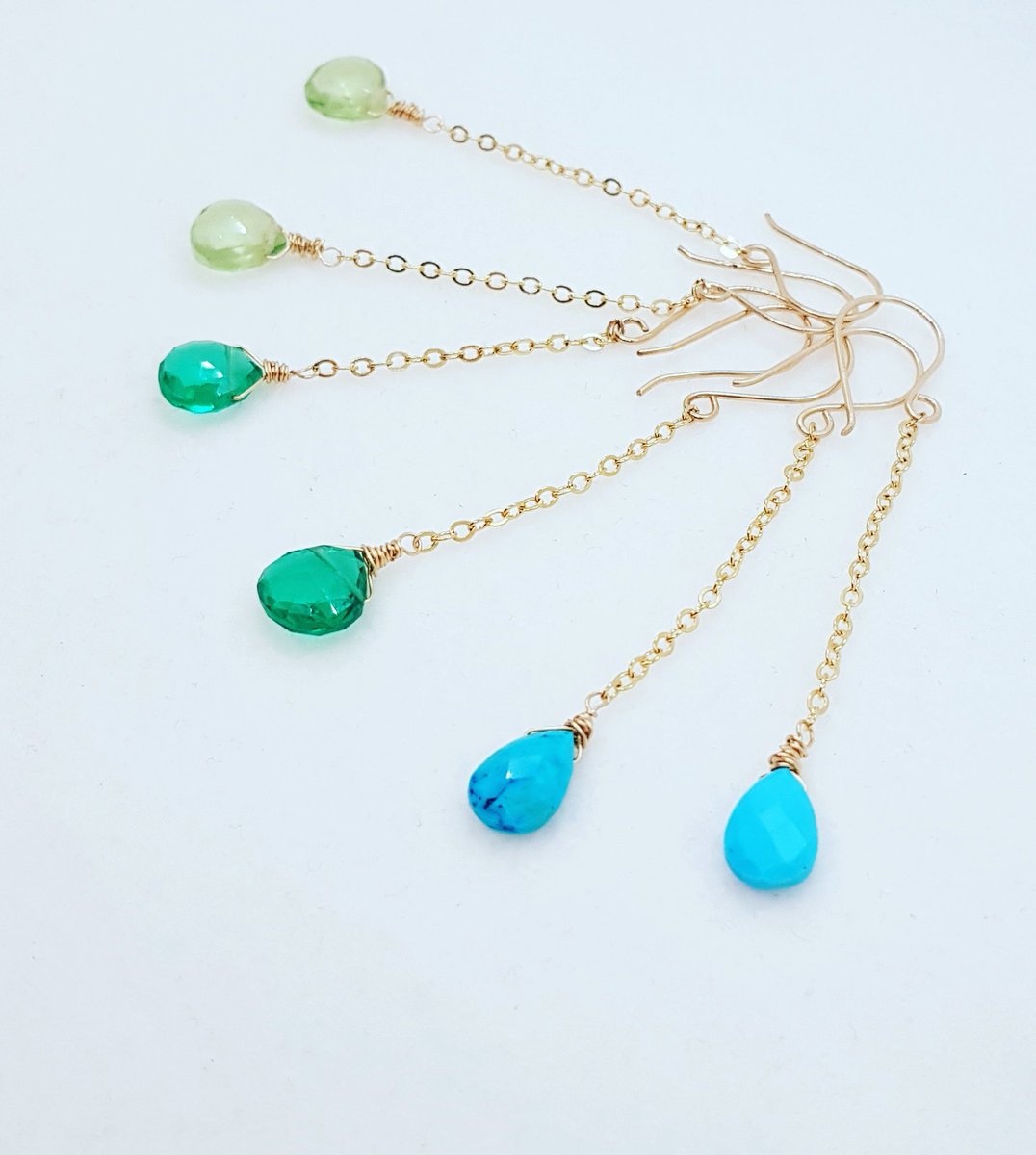 joshandelle's tweet photo. These gorgeous gemstone drops are available on my website.  Website link in bio.
.
.
.
#SmallBusiness #blackownedbusiness #Mississauga #ontario #Handmade #handmadejewellery #scrunchies #satinscrunchies #shoplocalontario https://t.co/PvPvXch3Fo