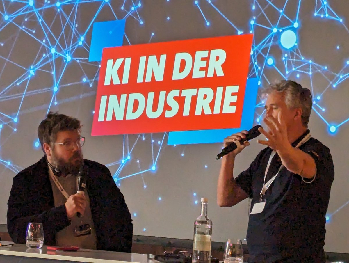 dernapo's tweet photo. #KIinderIndustry great presentations! https://t.co/wgGuDkAlXo