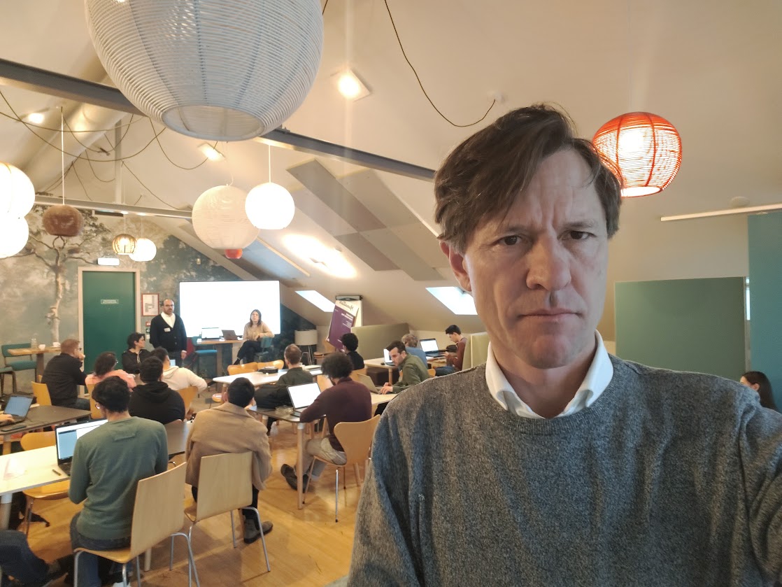 erikvaningen's tweet photo. Last day of the 3-day #AgML workshop at Wageningen University. We work on ML for projections of future crop yield and subnational yield forecasting. With mind blowing ML trends such as transfer learning, emulators and causal learning! Led by @lilybellesweet and @inathens #AI #ag https://t.co/VBB4l8YoEw