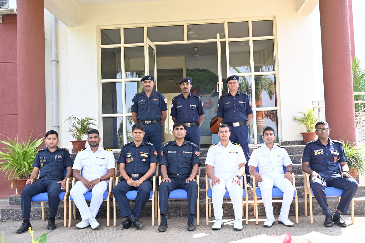 05NDRF's tweet photo. #DMTRAINING
Team #5NDRF conducted Familiarization cum DM training visit and collaborative CBRN participation for Officer trainees of NBCD SCHOOL INS LONAVALA. Knowledge is power #NDRF #NBCDLONAVLA
@ANI
@sdmamaharashtra
@NDRFHq
@ndmaindia
@PIBMumbai https://t.co/l5WQomxCH9