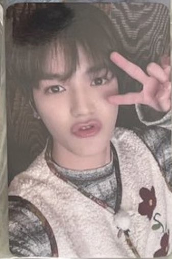 hereur_'s tweet photo. 엔시티 127 nct127 be there for me 비델폴미
에버라인 태용 미공포 양도 받아요!
dm 뎀 주세요🥹 plz... https://t.co/ubv96EQSCv
