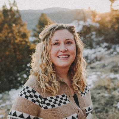 YourDailyFkNews's tweet photo. @nikkiwentling from the @MilitaryTimes must be a blast at social events #yourdailyfakenews #fakenews #nikkiwentling #military #Veterans #extremists #division #journalism #whiteliberal #liberal #libtard https://t.co/TVP4FqZau8