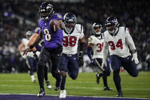 MickeyZizzy's tweet photo. Playoffs, playoffs, playoffs. Listen for the breakdown. Former guest Super Raven Fan Jacob Watkins joins the podcast to hype up Baltimore. Mickeys mad about the Success of Green Bay.Jammed packed episode and a must listen. 
📺: https://t.co/95fFJAD2iX
🎧: https://t.co/qapI2IZGc6 https://t.co/Bkn6JLpvuM
