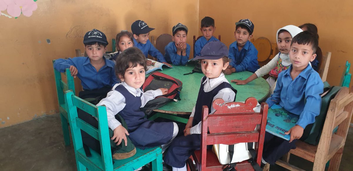 HLAUK's tweet photo. Celebrating International Day of Education 📚🎉

Education is one of the most effective ways to break the poverty cycle. 

Not only does it increase their future chances of employment and reduce child labour, but it gives them the chance to be children. https://t.co/n0CX7bS30J