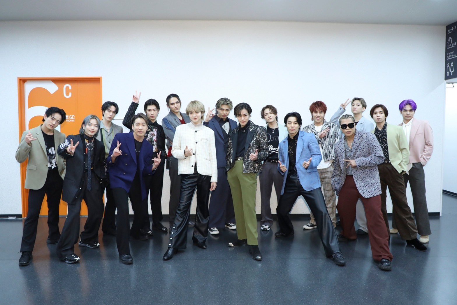 RAMPAGE おっしゃっすぅーパーカー RUN!RUN!RAMPAGE X ジップアップパーカー/あっしゃっすぅ