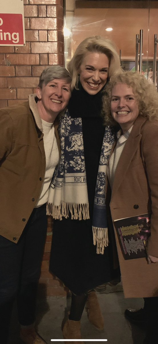 biggreenbird75's tweet photo. We had the absolute pleasure of meeting @hanwaddingham back in 2020 after The Pirate Queen. She was so lovely &amp; stayed &amp; chatted with us for about half an hour!! She is such an incredible talent and an inspiration to many. She thoroughly deserves to be where she is right now! 🤩 https://t.co/zbnjh1qVHh