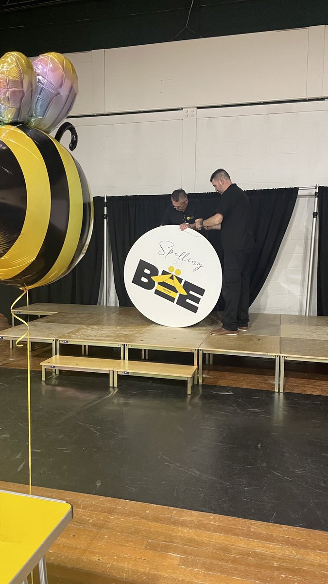 HolyheadEvents's tweet image. Huge thanks to our site team for their help, as we get ready for our annual spelling bee! #teamworkmakesthedreamwork #teachwhatmatters #holyhead #handsworth #birmingham #spellingbee #final