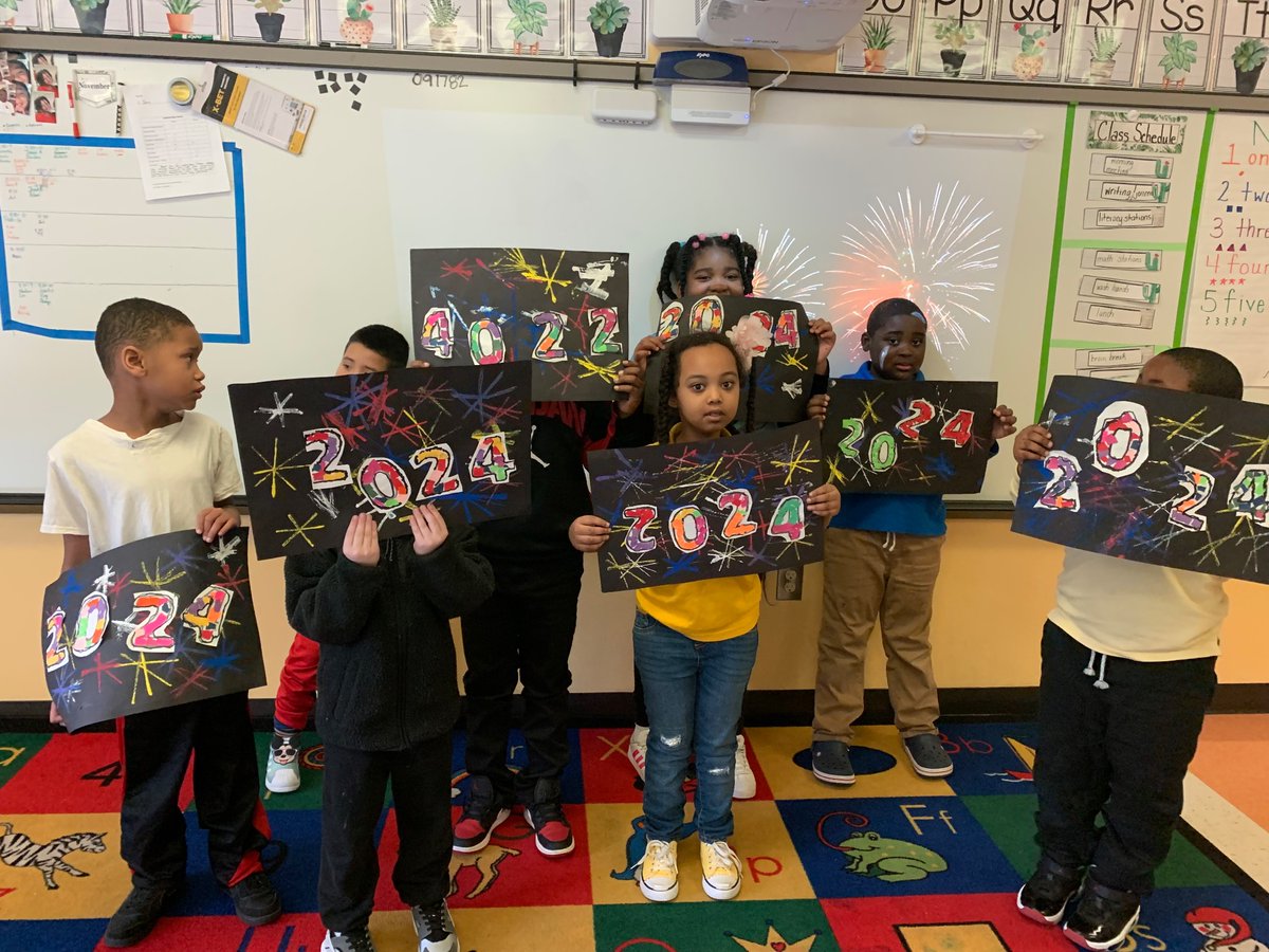 CandyReigns_'s tweet photo. My babies @GullattES1 want to wish you peace and prosperity this school year. Thanks Mrs. Donna for this beautiful art project! https://t.co/OCdCMs9uYc