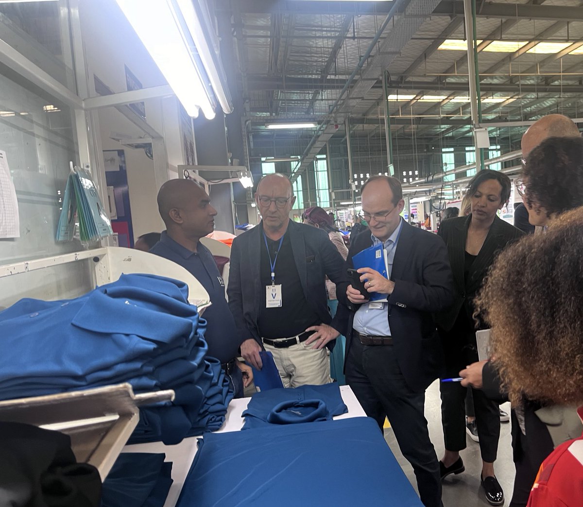 🇸🇪<a href="/Sida/">Sida</a> Director-General <a href="/JakobGranit/">Jakob Granit</a> &amp; Africa Dept Head <a href="/UKllstig/">Ulf Källstig</a>, visited Sida supported <a href="/ILO/">International Labour Organization</a> Siraye <a href="/Better_Work/">Better Work</a> programme in Hawassa Industrial Park
 
They discussed with factory management about 🇪🇹s industrialization journey, business environment &amp; decent working conditions