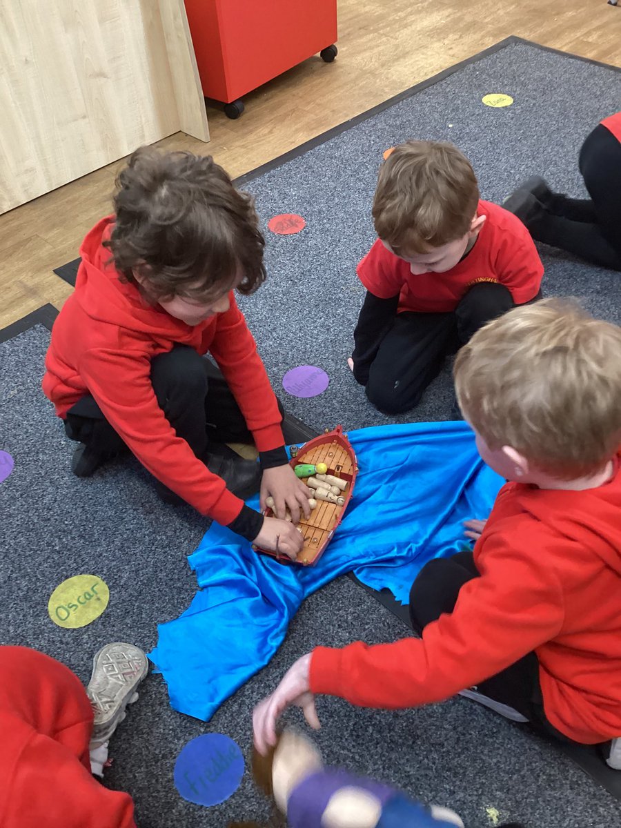 mrsndelo's tweet photo. @CottinghamCofE EYFS children have been learning about ‘Which books are special and why?’ in RE today. We explored a story from the bible. I wonder if you can guess the story? https://t.co/KYoTmtLIRW