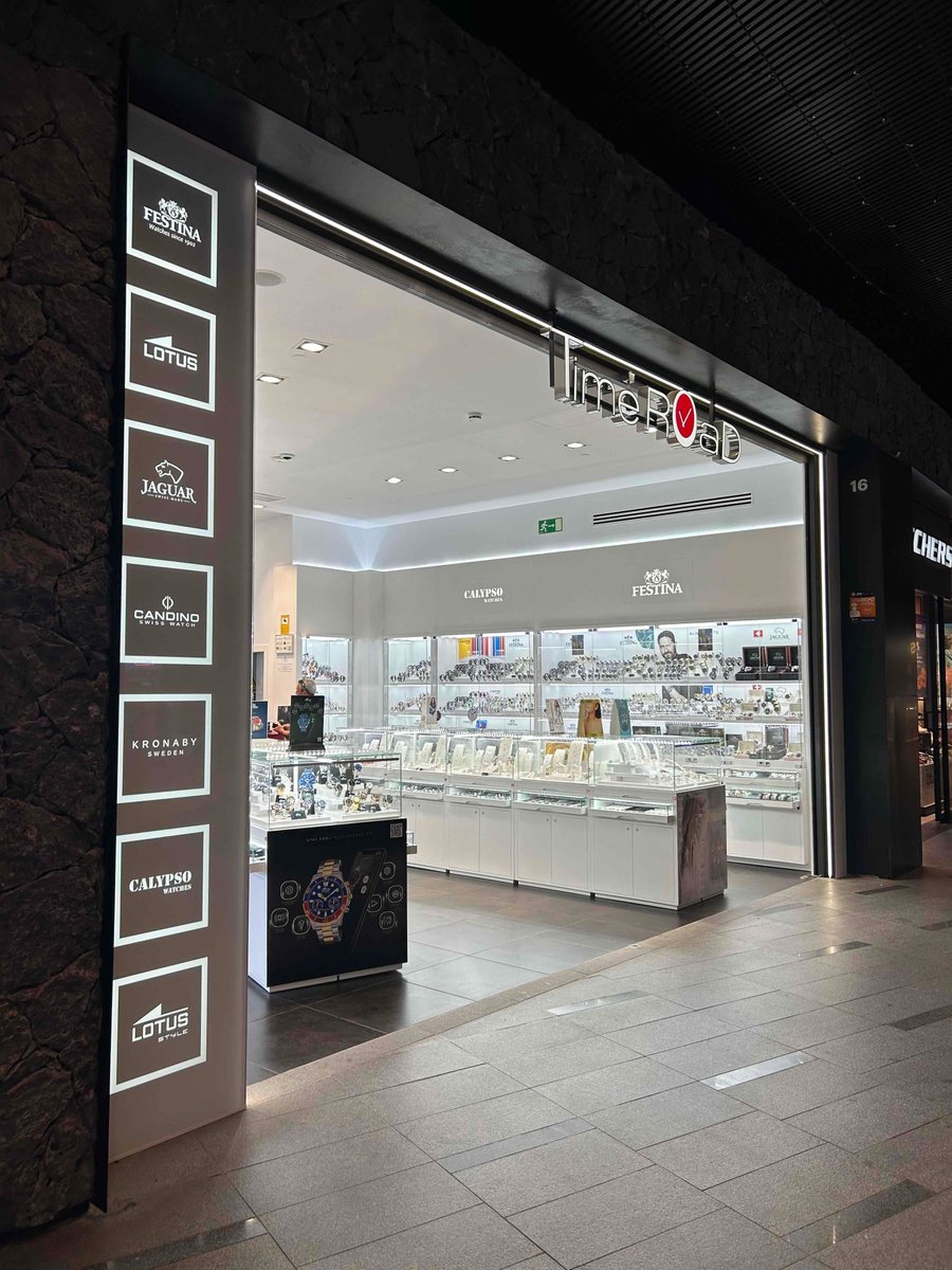 SiamMallTF's tweet image. ✨ ¡Visita #TimeRoad de Siam Mall! ⌚ 

Compra las mejores marcas de relojes en su tienda de la planta baja de nuestro centro comercial.