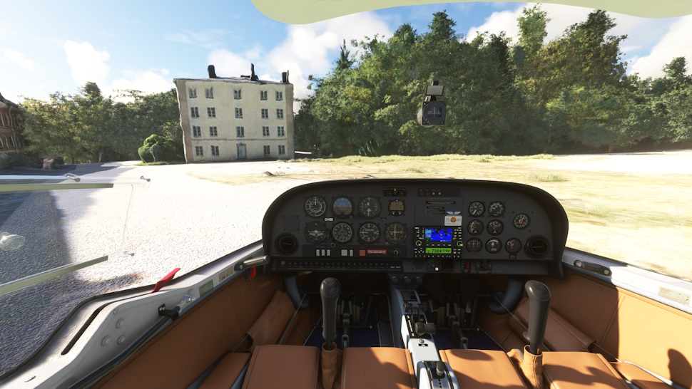 AvionChibi's tweet photo. #msfs2020 削除できないデフォルト版🛩シリーズ二機目 #DA20 豪華仕様の皮シートでした☺️素晴らしい視界の広さ🤩前輪はジブンこーゆーの初めて見たデス👀 https://t.co/0RnKaO8LPM
