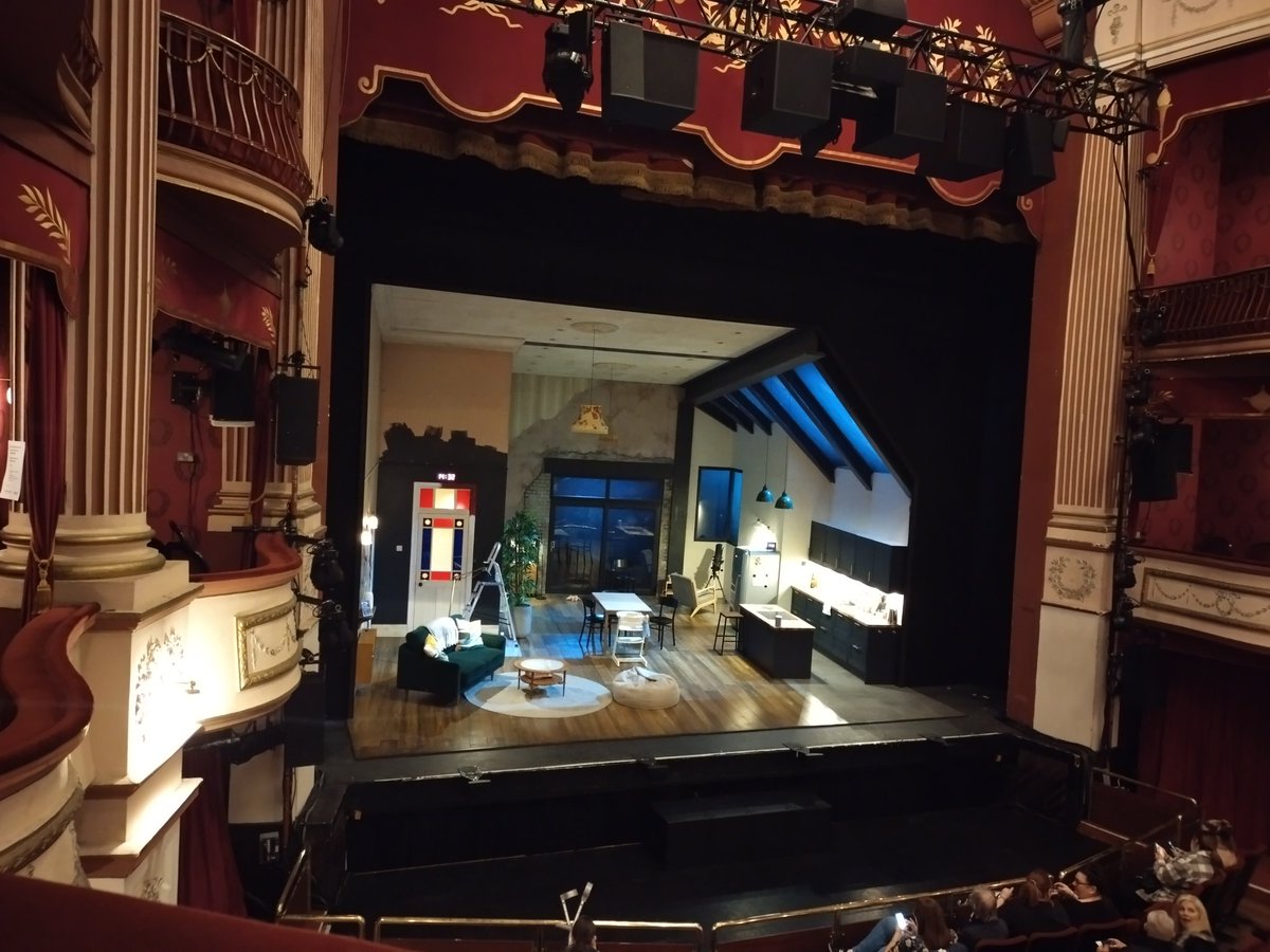 SarahTanner3's tweet photo. Waiting to see 2.22 in Cardiff! So excited! https://t.co/fGrg9PA7v0