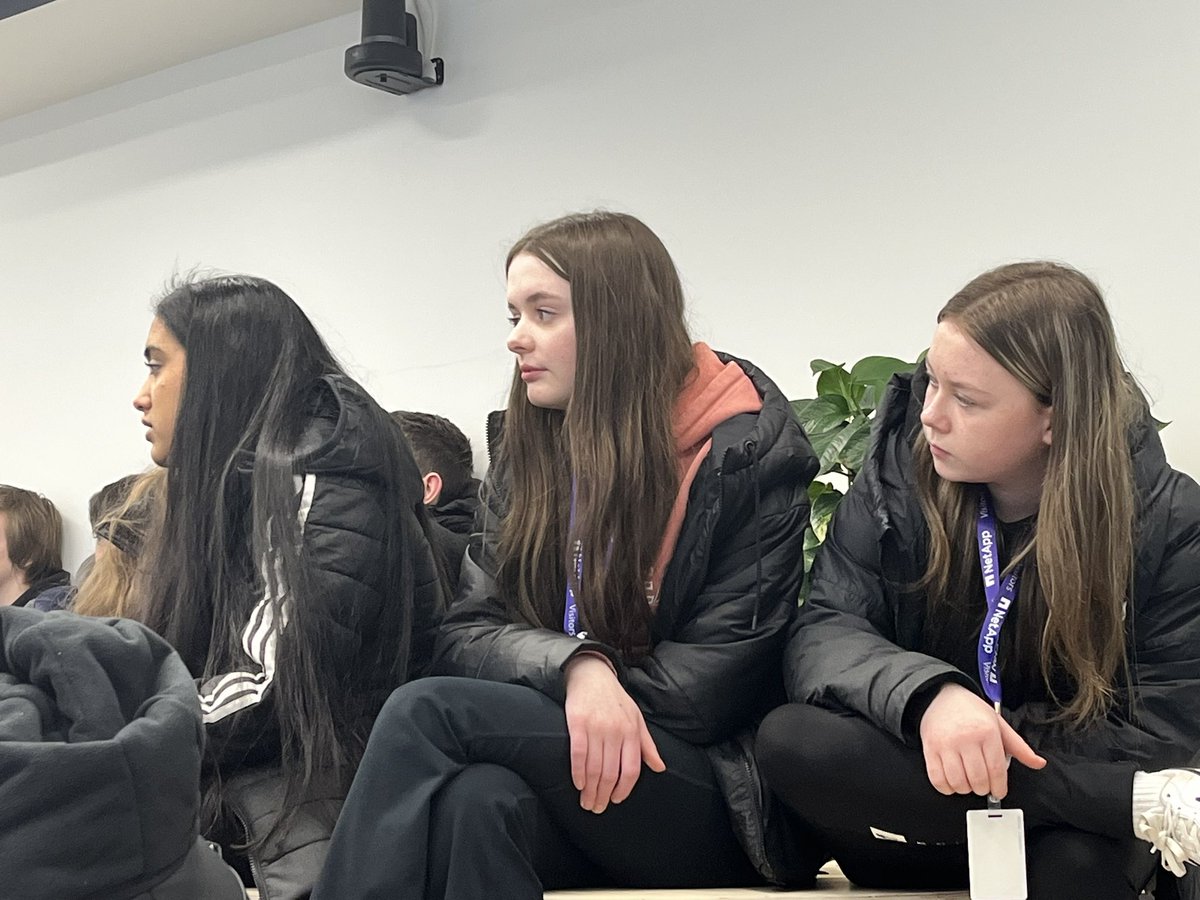 TeenTurn's tweet image. 12 weeks of #DataExplorers classes culminated in a showcase today in Cork with @LifeAtNetApp. A sharing of knowledge and skills around data and careers as well as some human bingo and the obligatory pizza. A great way to celebrate the journey!