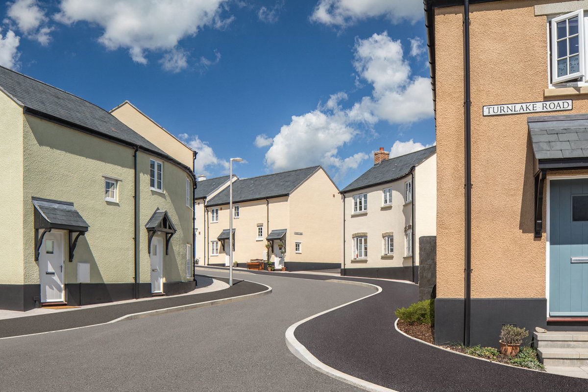 AsterGroupUK's tweet image. Did you know we're one of the leading housing association providers of Community Land Trust partnerships?

To find out more about our work in this area and our wider development programme head to: loom.ly/orVhZtA

#CLTs #CommunityLandTrusts #HousingAssociation