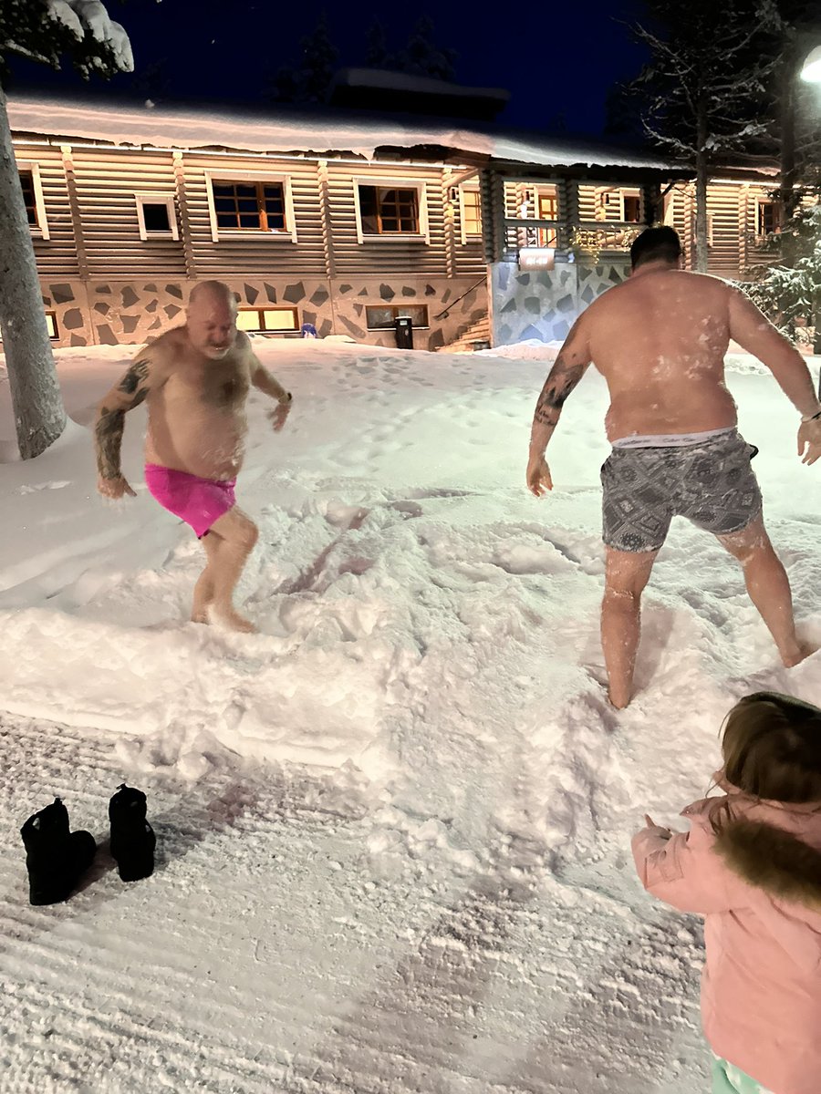 keirving's tweet photo. A Whim Hoff inspired moment of madness at -11 C https://t.co/vAET1ISIeW